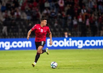 Uzuni nuk ia del, bashkë me Kaçurrin përfundon në tribunë