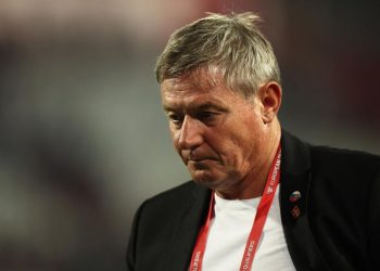 Serbia “zien”, tifozët kërkojnë “kokën” e Stojkovic, në Shqipëri “fërkojnë duart”