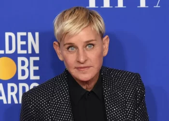 Shkelja e STOP-it i kushton rëndë! Ellen DeGeneres akuzohet për shkaktim aksidenti