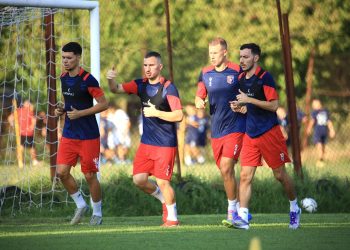 Titulli, Vllaznia dhe efekti “B-B”! Shkodranët formojnë një repart sulmues me dy futbollistë shtatlartë