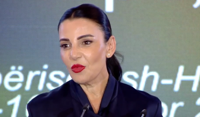 Balluku: Kemi ndërtuar 1 mijë kilometra rrugë