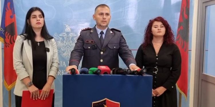 6 në pranga, 2 në kërkim, goditet grupi i skemave piramidale online (Emrat)