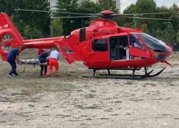 Ambasadori i Ukrainës në Shqipëri pëson infarkt, niset me urgjencë nga Voskopoja drejt Tiranës