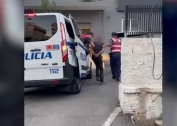 Fshihte armë zjarri në banesë, arrestohet 50-vjeçari në Sarandë