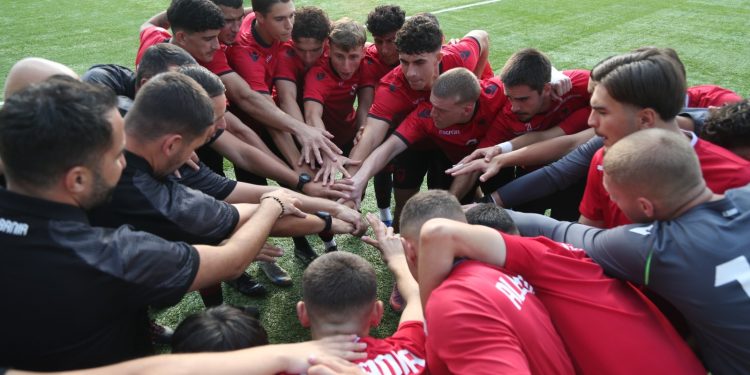 Turneu triangolar U-19/ Shqipëria luan ndeshje vëllazërore me Kosovën