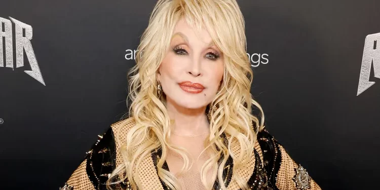 Dolly Parton shtyn koncertet për shkak të problemeve shëndetësore!