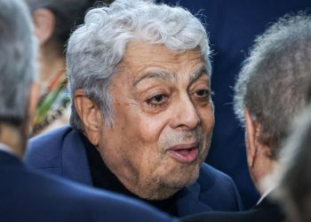 Politika sfidon artin! Turqia ndaloi koncertin e këngëtarit francez për mbështetje ndaj Izraelit