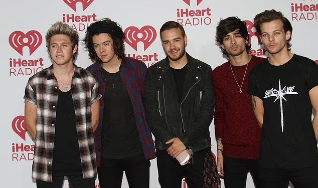 Zayn Malik dhe Louis Tomlinson ribashkohen pas 10 vitesh: takimi që shokoi rrjetin!