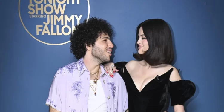 Pas 9 muajsh fejesë, Selena Gomez martohet me producentin Benny Blanco