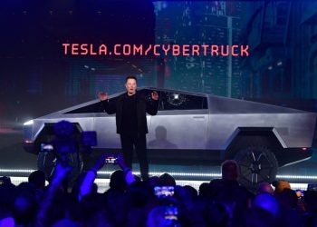 Elon Musk rrit aksionet e Teslës me një blerje të re prej 2 milionë aksionesh