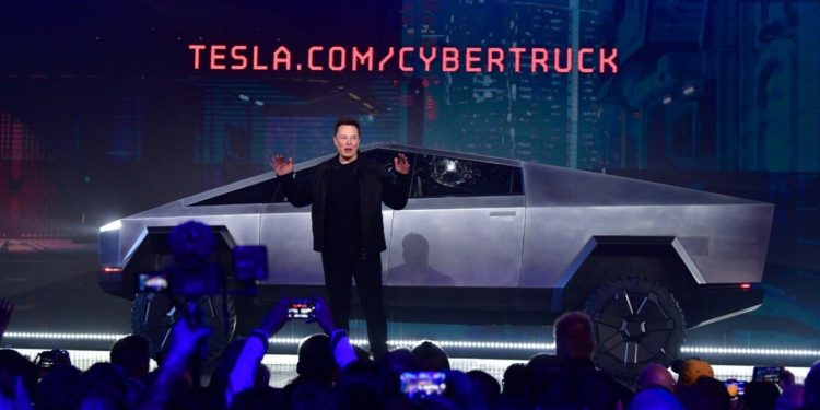 Elon Musk rrit aksionet e Teslës me një blerje të re prej 2 milionë aksionesh