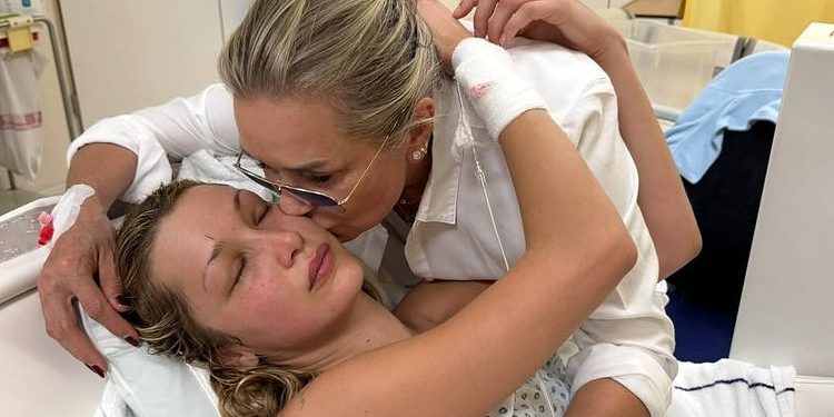 Mamaja e Bella Hadid rrëfen vuajtjet e vajzës nga sëmundja Lyme