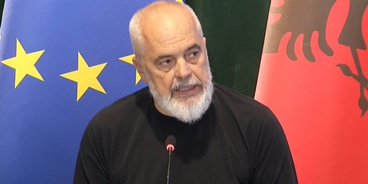 Rama njofton heqjen e depozitave të ujit nga pallatet: Mund të kthehen burim katastrofash