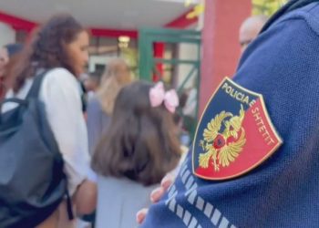 Viti i ri shkollor/ Kontroll nxënësve te dera. Policia bën planin e sigurisë, do mbyllen lokalet afër shkollave!