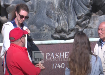 Histori dhe traditë në Tepelenë – Në tre muajt e verës qyteti tërhoqi mbi 5 mijë vizitorë