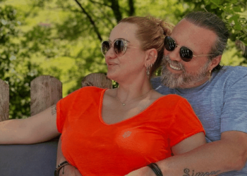 Moderatorja shqiptare: Kështu do përfundoni ju që mbani grua dhe dashnore