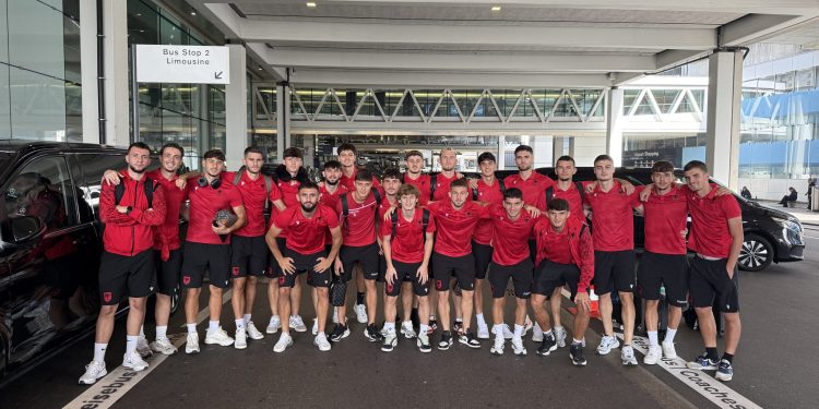 Kombëtarja shqiptare U-21 mbërrin në Aarau për miqësoren ndaj Zvicrës