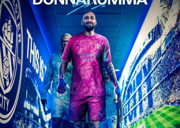 Zyrtare/ Donnarumma në Manchester, City prezanton portierin