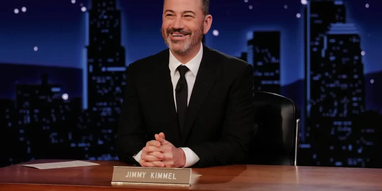 U pezullua pas komenteve për vdekjen e Charlie Kirk, Disney njofton rikthimin e emisionit të Jimmy Kimmel
