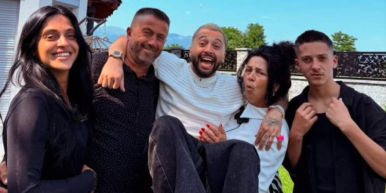 20 orë para ngjarjes tragjike! Postimi i motrës së Gjestit për vëllain