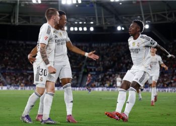 Real i pandalshëm, “Los Blancos” mundin Levanten, 6 fitore në 6 javë në La Liga