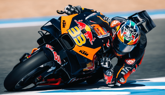 Komandon Binder në Barcelonë, motorët KTM fluturojnë në parakualifikueset e Moto GP