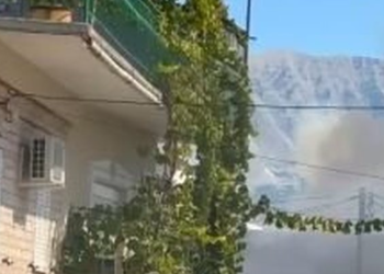 Dropull, zjarr në një magazinë në Dervician