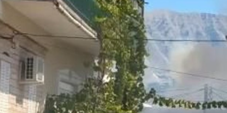 Dropull, zjarr në një magazinë në Dervician