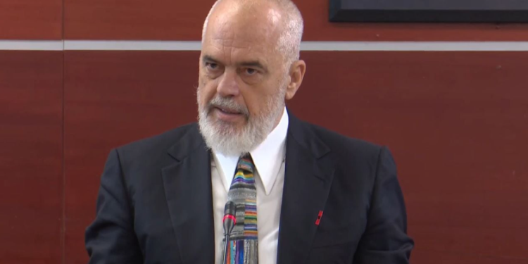 Rama: Vetëm hajdutët diskutojnë si do vjedhë Diella
