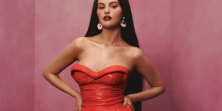 Selena Gomez flet për ofendimet që ka marrë për peshën: Më lëndoi shumë personi që më tha se isha e shëndoshë