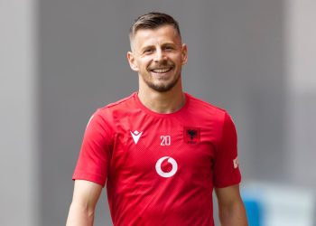 Mungon në ndeshjen e Kombëtares, por për Ramadanin dhe shokët e tij kjo ishte një ditë historike