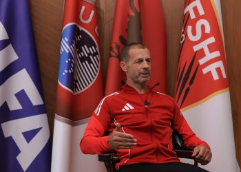 Presidenti Čeferin, intervistë ekskluzive për FSHF TV: Federata shqiptare në UEFA, super efiçente. Futbolli, mbi politikën e përditshme