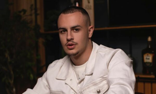 Don Xhoni bën këtë veprim pas tragjedisë që ndodhi në familjen e Gjestit