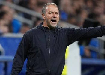 Barça i përgjigjet Realit, triumf me përmbysje ndaj Oviedo-s, Flick: Kemi skuadër fantastike