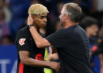 Rayo frenon Barçën, Flick e pranon: Nuk meritonim më shumë (VIDEO)