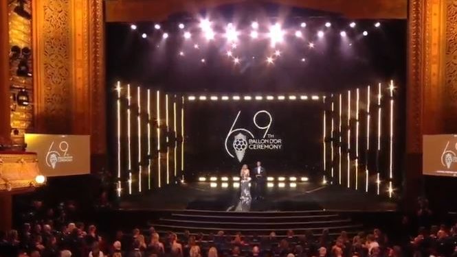 LIVE Ceremonia e Topit të Artë/ Mposhti rivalitetin e të gjithëve, njihuni me sulmuesin më të mirë