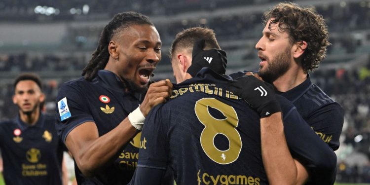 “Juve dhe Napoli favoritët për të fituar Serie A, ky është mendimi im”