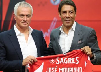 Mou i premton titullin Benfikës, por klauzola në kontratë bën zhurmë