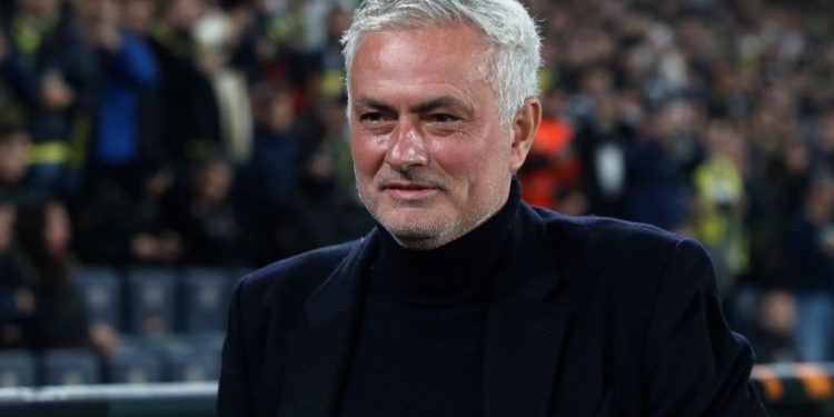 Benfika shkarkon trajnerin, projektohet rikthimi i Jose Mourinho-s