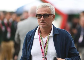 Vazhdon lufta mes Murinjos dhe Fenerbahçes, presidenti i klubit turk: Me të u përkeqësuan të gjithë lojtarët