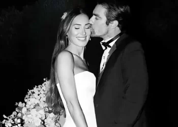 Aktori turk martohet sërish, ceremonia intime e Çelikkol në Bodrum