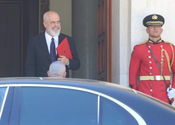 Programi i qeverisë “Rama 4″/ Ja sa do të rriten pagat, pensionet dhe bonusi i bebes muajt e ardhshëm