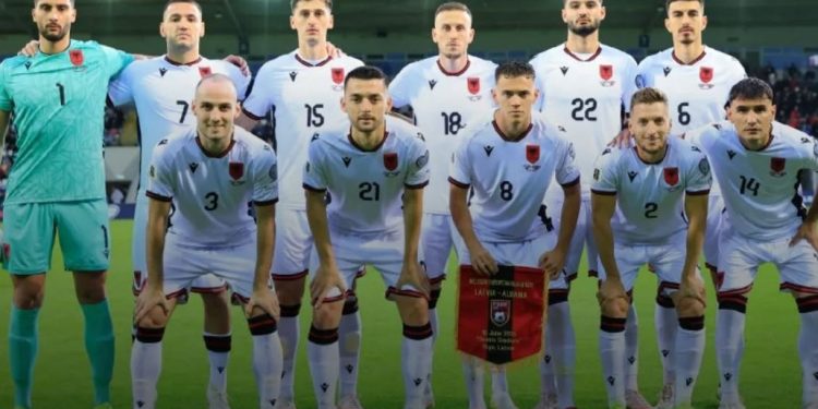 Shqipëria përballë Letonisë, një gjyqtar nga Polonia ndan drejtësi