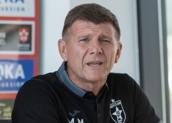 Hije largimi pas dështimit në derbi, tekniku i Partizanit: Do flas me drejtuesit