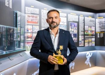 Edlir Tetova shpallet “Trajneri i muajit shtator”. Tekniku i Egnatias: Ia dedikoj stafit & lojtarëve