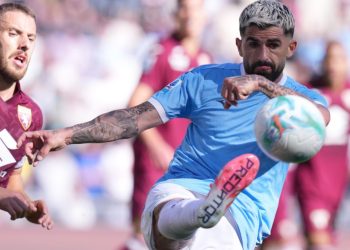 Legjionarët/ Barazim në duelin Hysaj-Asllani, Berisha e Ramadani marrin fitoren e parë, Strakosha pret penallti me AEK