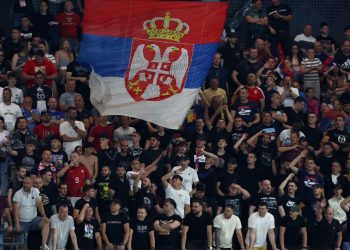 Serbia blindon Leskovacin, 5 mijë policë të angazhuar, por “harrojnë” flamurin kuqezi