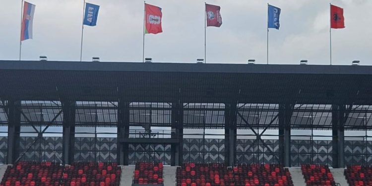 Serbia bën prapakthehu, rikthejnë flamurin shqiptar në Leskovac