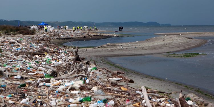 Nga veriu në jug/ 200 vendgrumbullime ilegale mbetjesh, burim ndotje dhe sëmundjesh