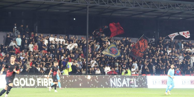 ZYRTARE/ Rezultate të dobëta, klubi i Superiores largon trajnerin